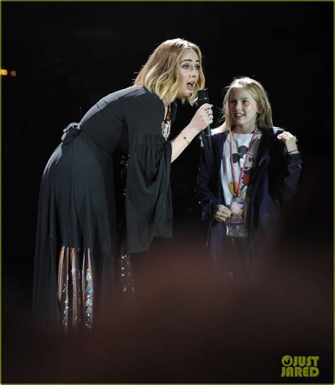 Adele Celebrates Pride At Glastonbury Festival 2016 Photo 3692217 Adele Photos Just Jared