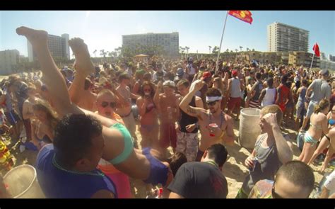 Home video from spring break. VIDEO: I went to a crazy Spring Break party on an island ...
