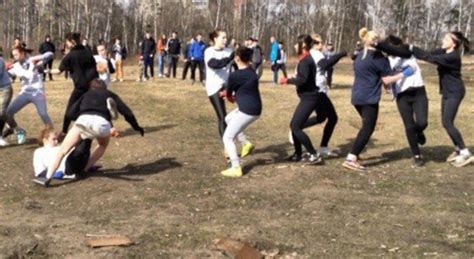 Watch All Girl Russian Ultras Training To Attack Rivals At World Cup