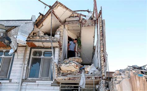 Hundreds killed as earthquake strikes Middle East Photos - ABC News