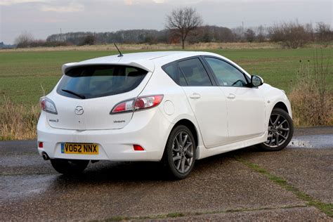 The new mazda3 hatchback and fastback will be unveiled at the la motor show before set to arriving in 2019. Mazda 3 Hatchback Review (2009 - 2013) | Parkers