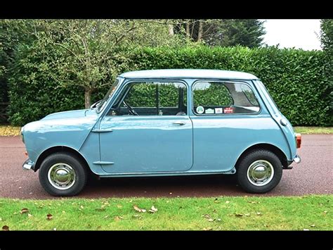 1960 Morris Mini Minor De Luxe 1