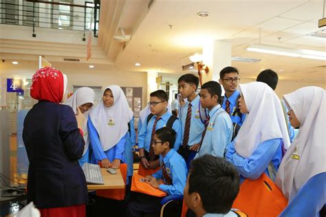 Abbreviated to kkb), is the district capital of hulu selangor district, selangor, malaysia. Perpustakaan Tuanku Bainun Universiti Pendidikan Sultan ...