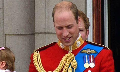 Video Queen Elizabeth Poshly Admonishes Grandson ‘stand Up William
