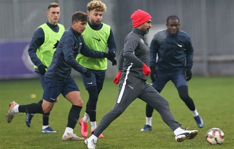 Altınordu ilçesine ordu giresun havaalanı ile ulaşılabilir. Osmanlıspor 14 Şubat Cuma günü (yarın) İzmir'de oynanacak ...