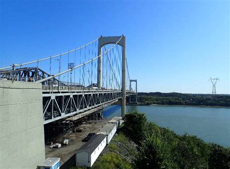 Il possède la portée la plus longue de tout les ponts suspendus canadiens. Pont Pierre-Laporte : travaux d'entretien au cours des ...