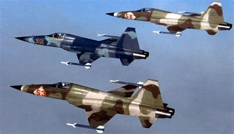 Samoloty myśliwskie Northrop F-5E "Tiger II" należące 527th Tactical