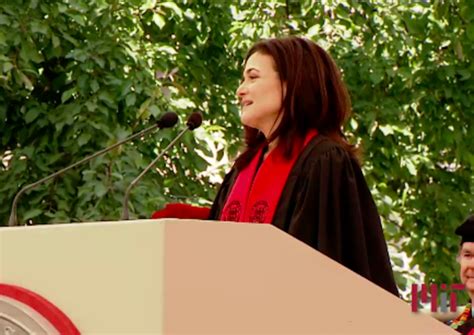 Facebooks Sheryl Sandberg Delivers Mit Commencement Speech