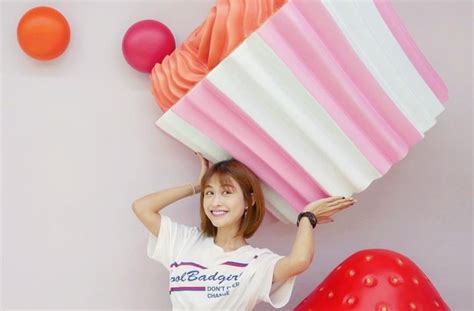 Enjoy 5 desserts and take a selfie in this instagram conducive colorful rooms. Selfie Museum Kuala Lumpur, Tempat Permanis Feed Instagram ...