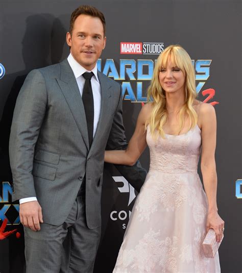 Anna Faris’s Height Outfits Feet Legs And Net Worth