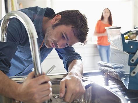 factors to consider in choosing the right plumbing company