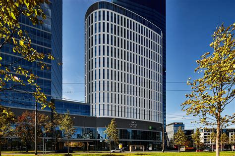 Although originally called holiday inn crowne plaza, the crowne plaza division was separated from holiday inn in 1994 to form a distinctive brand. Crowne Plaza® Warsaw i Holiday Inn Express® Warsaw już ...