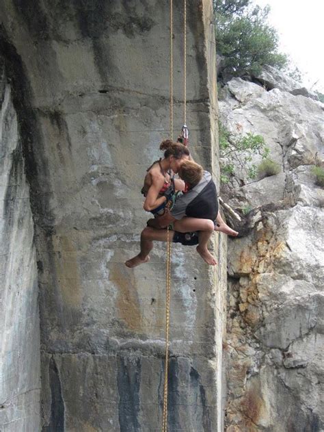 A Tribute To Climber Girls Photo Climbing Girl Rock Climbing Bouldering