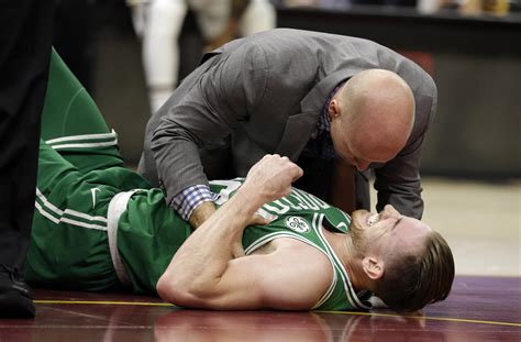Nba Capsules Gordon Hayward Suffers Gruesome Injury Celtics Lose