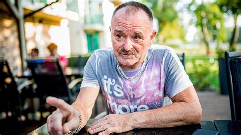 Check spelling or type a new query. Öngyilkos akart lenni Nagy Feró felesége | 24.hu