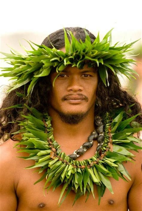 Hawaiian Polynesian Men Polynesian Islands Polynesian Culture