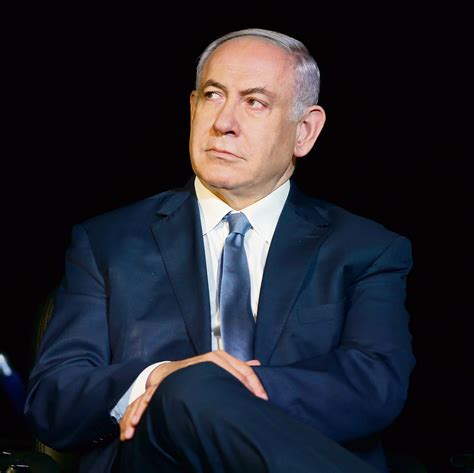 לפני שהעופרת היצוקה תהפוך לסביבון סוב סוב, כדאי שלא נגזים בציפיותנו מהמהלך. "לא הרווחתי אפילו שקל מהצוללות"