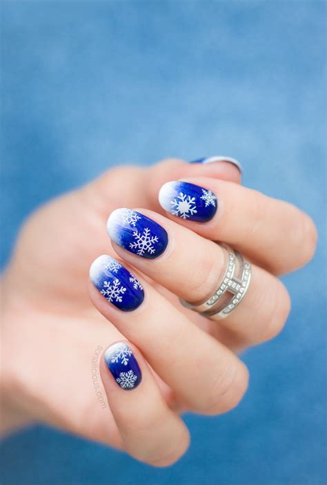 14 Sensational Snowflake Nail Designs To Try Sonailicious