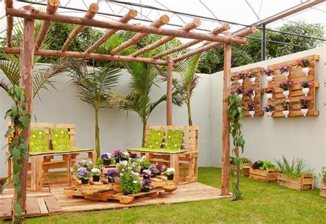 La vivienda cuenta con una superficie. Something old, something new, Something for your home ...