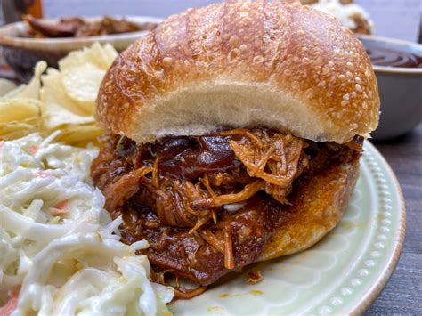 Easy Slow Cooker Pulled Pork Bbq Recipe Back To My Southern Roots
