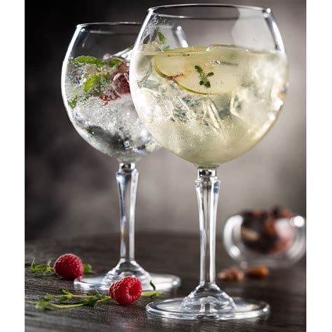 Hudson Gin Cocktail Glasses At Drinkstuff