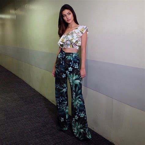Filipino American Actress Liza Soberano Is A Style Star To Watch Liza Soberano Fashion Outfit