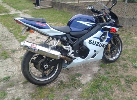 On the website, you're guaranteed to find. 2004 Suzuki GSX-R 750: pics, specs and information ...