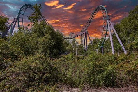 Tour This Abandoned Six Flags Theme Park In Louisiana