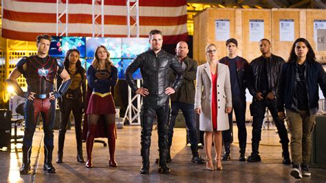 Dc Tv Watch 4 Show Crossover Interviews Hollywood Reporter