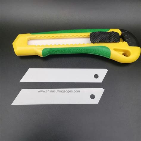 China Customized Ceramic Breakaway Utility Knives Blades Manufacturers