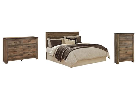 Trinell Kingcalifornia King Panel Headboard Bed With Mirrored Dresser