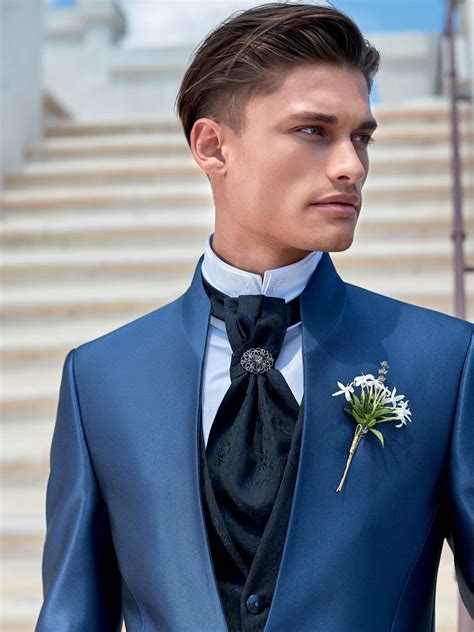 Il nostro obiettivo, da oltre 40 anni, è realizzare i desideri di chi l'attenzione alle ultime novità si traduce, nella nostra boutique, in un'offerta di abito sposo uomo 2019 caratterizzata dai colori nero, blu navy e. Carlo Pignatelli Cerimonia - Althea Spose - Caltanissetta
