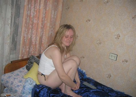 Pictures Showing For Homemade Amateur Russian Porn Mypornarchive Net