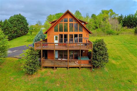 River View 3 Bedroom Holiday Rental In Sevierville Tn 134082 Find