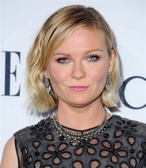 Pick bob haircut that works with your hair's texture. Below The Ear Length Hairstyles - Wavy Haircut