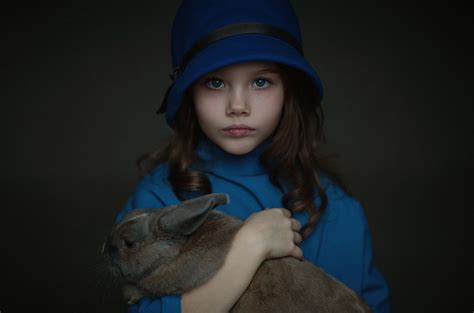 Little Girl With Rabbit Hd Girls 4k Wallpapers Images Backgrounds