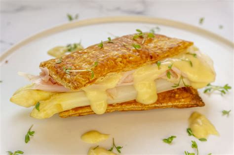 Tompoucen maken bekijk ook op onze website. Asperge Tompouce met Ham recept - de Kokende Zussen