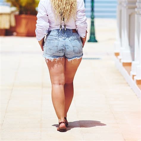 the best denim shorts for thick thighs