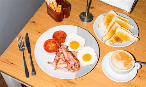 Splash some money around and dine in the best restaurant in jb. Adelaide's best $10 deli breakfasts - CityMag