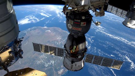 Space Station Marks Milestone 100000th Orbit Of Earth Cbs News