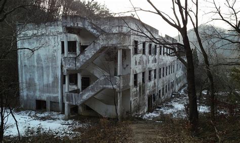 Sinister Photos Taken From Inside The Abandoned Gonjiam