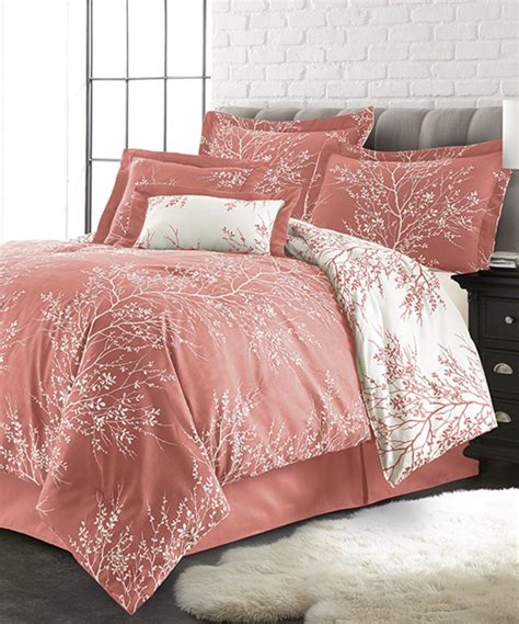 Each down comforter or duvet has a sleep temp™ range that is graphically represented along the our down comforters and duvets are designed around the sleep temperature of your bedroom. Take a look at this Coral & White Foliage Six-Piece ...