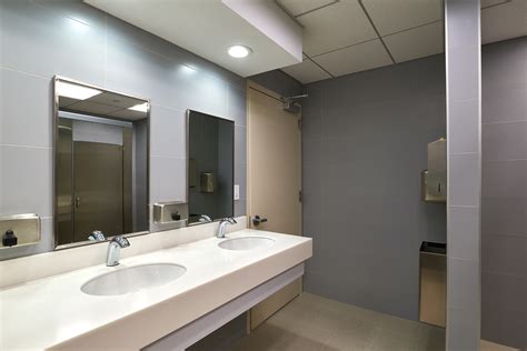 Not verified | i arrived at san juan airport on may 20 around 2 pm i speak no spanish me and my boyfriend came for vacation. San Juan Airport Restroom - San Juan Airport Restroom San ...