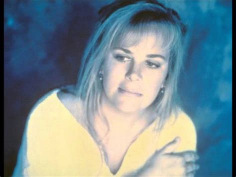 mary chapin carpenter a place in the world mary chapin carpenter country music singers