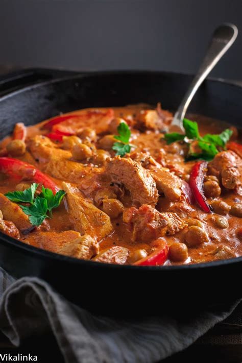 Toss the noodles with a bit of butter, caraway seeds, salt, and pepper for added flavor. Easy Chicken and Chickpea Paprikash - Vikalinka