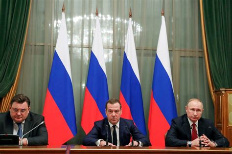 Putin makes changes as Russia stagnates - Atlantic Council