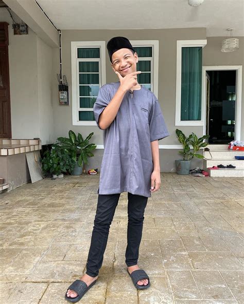 Imsak 05:39 am, subuh 05:49 am, zohor 01:13 terima notifikasi waktu solat terus ke telefon bimbit / komputer anda? Takut Masuk Neraka, Asif Suhaimi Tetap Solat Walaupun ...