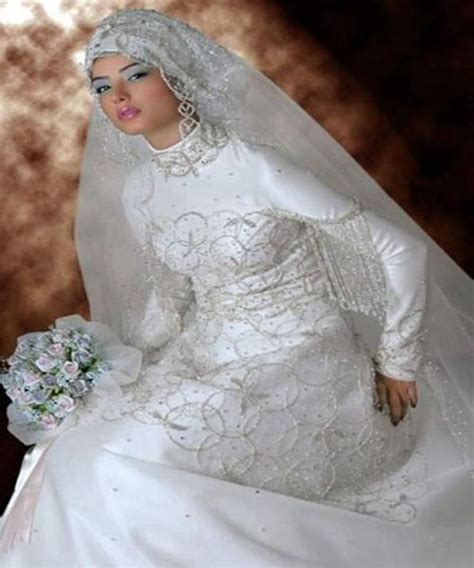 Как проводится мусульманская свадьба Свадебные обычаи и наряды