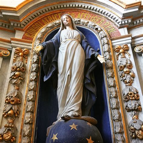 Pin On Très Sainte Vierge Marie