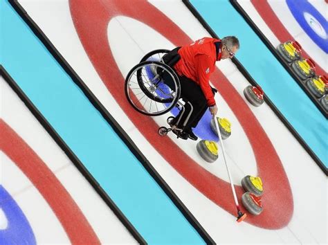Последние твиты от ケイン・ヤリスギ「♂」 (@kein_yarisugi). Sochi 2014 Paralympic Games - Wheelchair Curling Day 5 Jim Gault of Great Britain ...